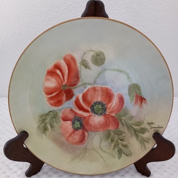 1981 Vintage Hand Painted Display Plate with Poppies - Picture 1 of 6